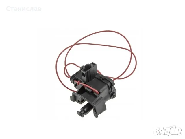 Audi A4 B8 Моторче за заключване на резервоар , снимка 4 - Части - 50187376