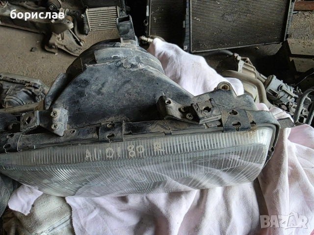 Десен фар за Ауди 80 , снимка 2 - Части - 52618758