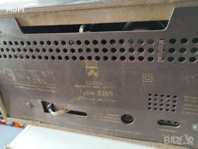 GRUNDIG лампово радио, снимка 3 - Радиокасетофони, транзистори - 45294832