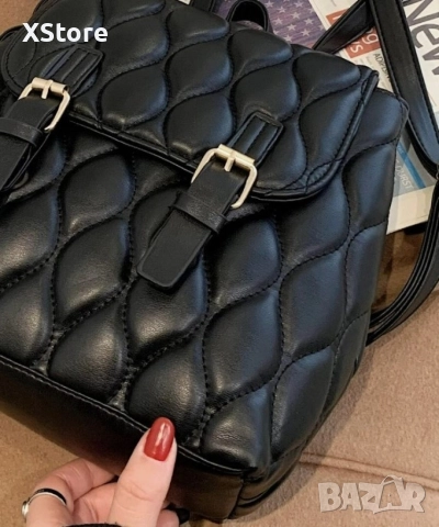 Модерна капитонирана дамска раничка 25х25 см, снимка 4 - Чанти - 52582956