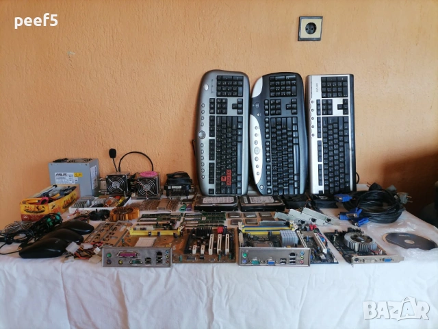 Голям лот компютърни части, снимка 2 - Дънни платки - 54114914