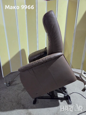 Релаксиращ кожен стол,кресло за музика ,фотьойл