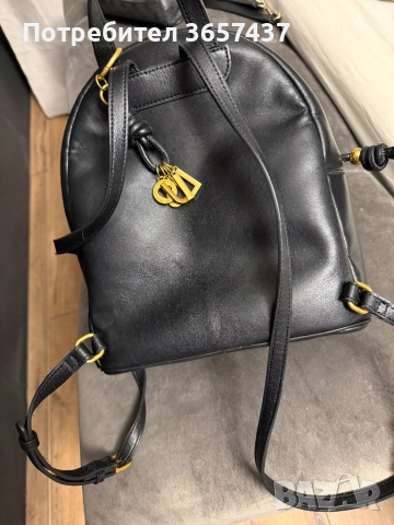 Оригинална раничка LIU JO, снимка 5 - Чанти - 52644617