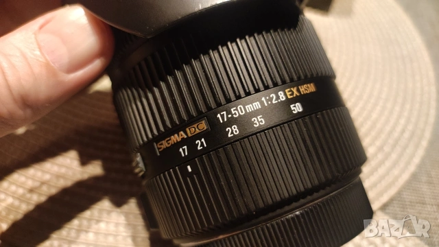 Продавам обектив Sigma 17-50mm f/2.8 EX DC OS HSM за Canon EF-S., снимка 4 - Обективи и филтри - 53611147