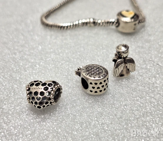 Оригинални Сребърни Талисмани PANDORA, снимка 2 - Гривни - 50797672