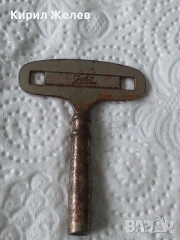 Ключ за стенен часовник 51906, снимка 2 - Антикварни и старинни предмети - 53137751
