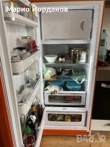 SMEG хладилник с фризер, снимка 3 - Хладилници - 52214641