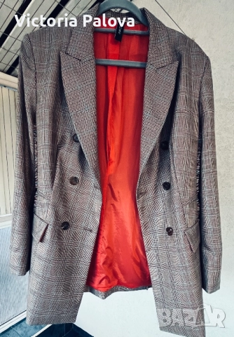 Луксозно MARC CAIN двуредно сако лимитирана колекция с декоративни шевове