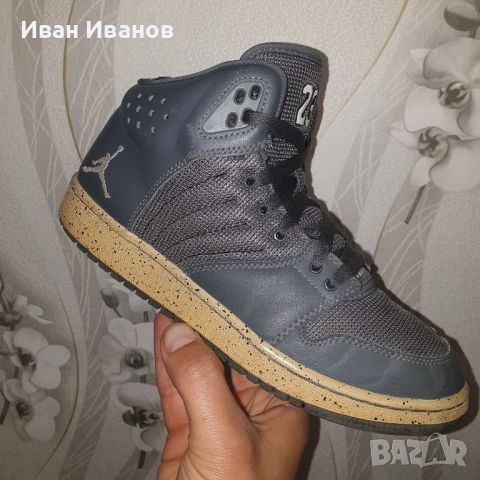 оригинални маратонки Nike Air Jordan 1 Flight 4 Premium номер 39, снимка 2 - Маратонки - 45101117