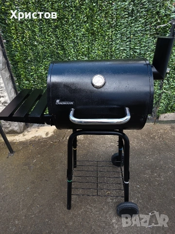 Барбекю на дървени въглища Lindman