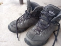Туристически обувки , снимка 1
