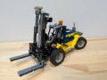 Lego Technic 42079 - Heavy Duty Forklift, снимка 4