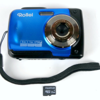 Противоводна и противоударна мини камера за деца Rollei Sportsline 60 / 5-мегапиксела, снимка 2 - Фотоапарати - 45063744