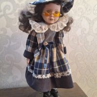 Порцеланова,керамична кукла 42 см, снимка 2 - Антикварни и старинни предмети - 45322318