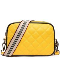 Малка дамска чанта от естествена кожа Yellow 1226, снимка 4 - Чанти - 45352673