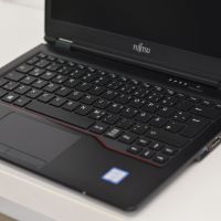 Fujitsu LifeBook U727 - 12.5" - (1920x1080) / Intel Core i5-6200U / 8GB RAM DDR4 / 256GB SSD / , снимка 4 - Лаптопи за дома - 45217685