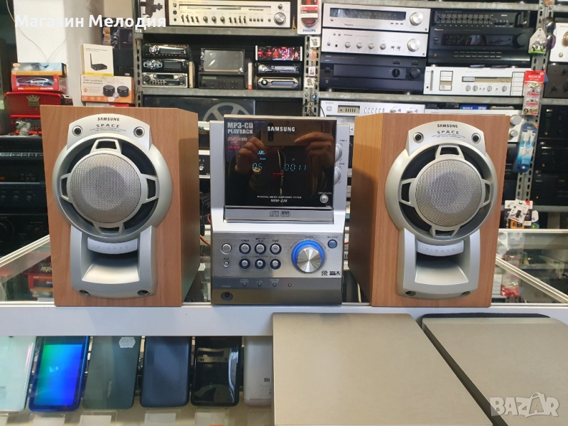 Аудиосистема Samsung MM-ZJ8 с две тонколони и дистанционно. Има ради, дуск, касета и aux. В отлично , снимка 1