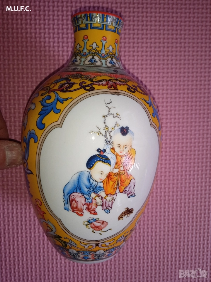 Винтидж Ръчно рисувана Китайска ваза., снимка 1