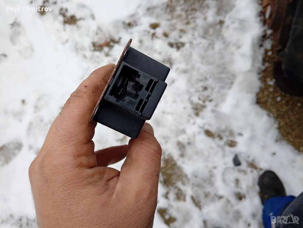 Антенен Усилвател Фолксваген Голф 5 VW Golf 5 1K6035570F, снимка 1