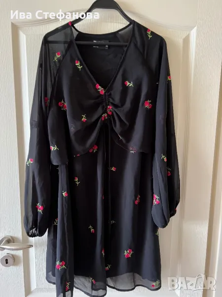 Нова черна феерична елегантна рокля ASOS флорален принт рози бродирани бродерия , снимка 1