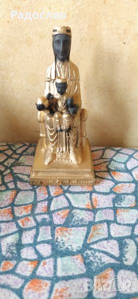 статуетка Дева Мария от Монсерат, снимка 1