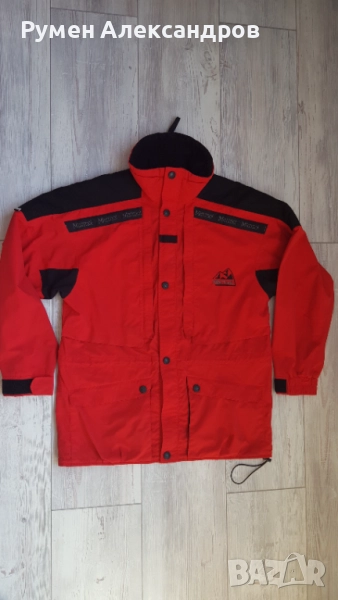 Зимно спортно червено яке MARMOT WINTER JAKET размер L, снимка 1