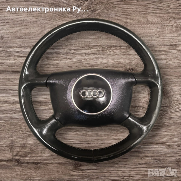 Волан с AirBag за Audi A4 B6 в запазено състояние (8E0880201), снимка 1