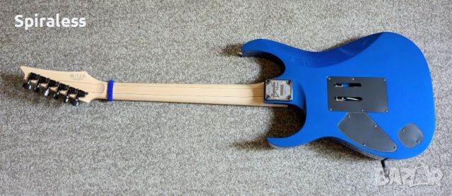 Ibanez RG565 Laser Blue / 2022, Made in Japan / w/ Caparison pick-ups!, снимка 13 - Китари - 46361945