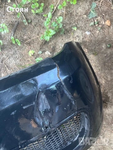 Golf 4 R32 броня, снимка 2 - Части - 54164595