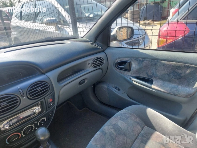 Renault Megan , снимка 7 - Автомобили и джипове - 54239866