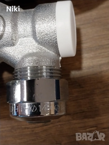 Кран с термоглава на CALEFFI долно подаване и връщане., снимка 6 - Други машини и части - 53007386