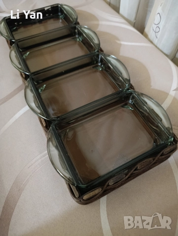 Универсален поднос