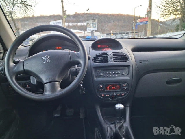 Peugeot 206 Седан 1.4i, снимка 15 - Автомобили и джипове - 39703562
