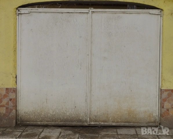 Врата гаражна 