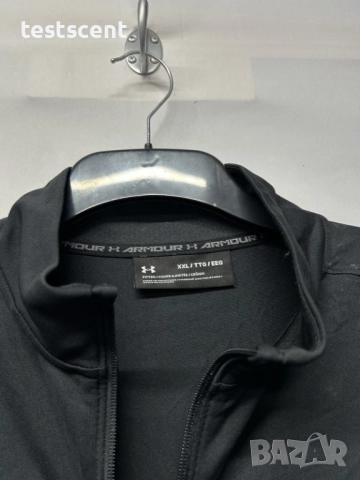 Under Armour Черно яке/горнище с цип – 2XL – 40€ – Перфектно състояние за мъже black, снимка 4 - Спортни дрехи, екипи - 53001708