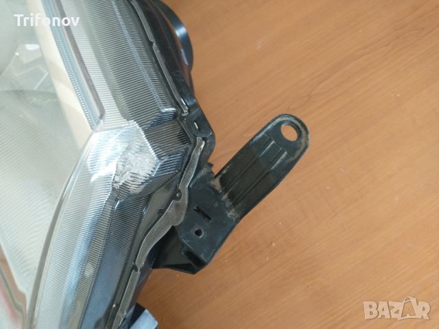 Десен оригинален фар Toyota Hilux Тойота Хайлукс 2011-2015г, снимка 4 - Части - 46117485