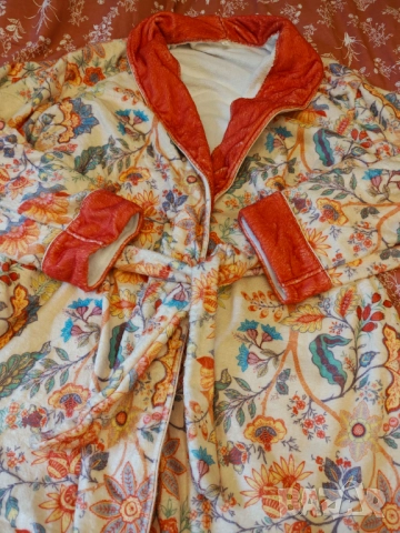 Лот плюшен халат и чехли , снимка 10 - Комплекти - 51998236