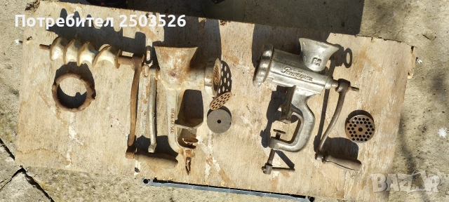 Машинка за мелене на месо, снимка 3 - Антикварни и старинни предмети - 53674049