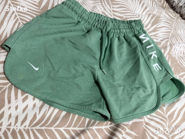 Къси панталонки, снимка 3 - Къси панталони и бермуди - 53998651