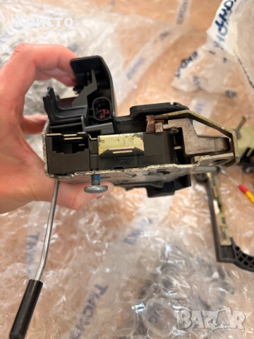 Шофьорска брава за БМВ Е39, снимка 3 - Части - 54231693