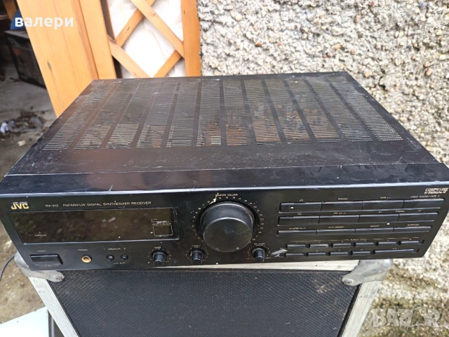 Усилвател JVC перфектно работещ, снимка 3 - Ресийвъри, усилватели, смесителни пултове - 53685295