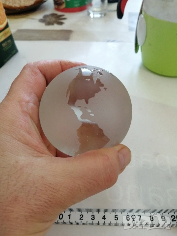 Сувенир, стъклена сфера - глобус, снимка 4 - Декорация за дома - 54244738