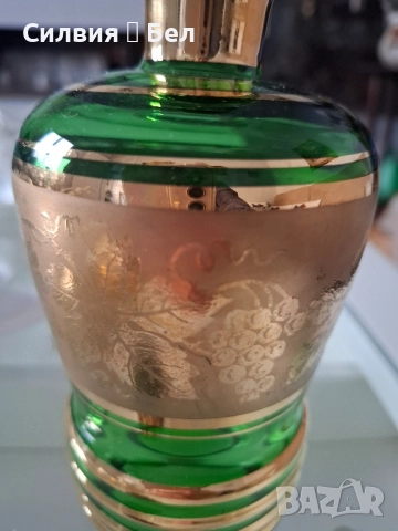 Елегантна Бутилка/декантер с блясък , снимка 3 - Антикварни и старинни предмети - 52220337