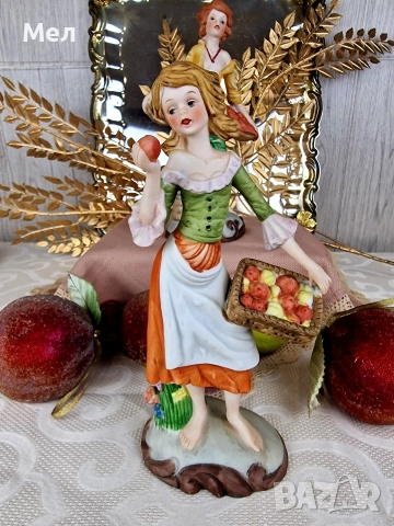 Фигурки бисквитен порцелан , снимка 2 - Антикварни и старинни предмети - 52757878