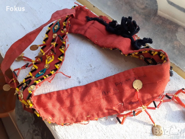 Стар накит за глава носия, снимка 5 - Антикварни и старинни предмети - 53333356