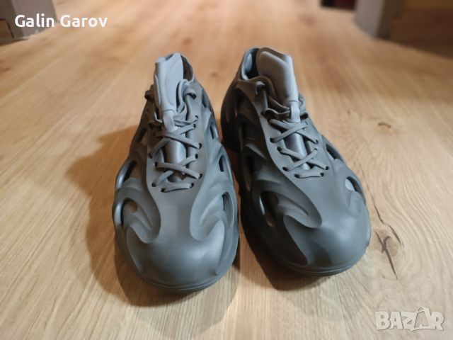 Adidas Originals нови размер 45 1/3, снимка 4 - Спортни обувки - 46718119