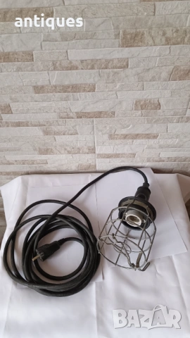Немска подвижна работна лампа с копче - стар модел, снимка 7 - Антикварни и старинни предмети - 53005587