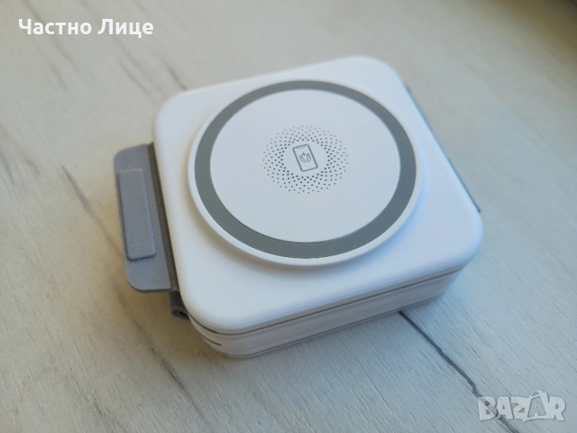 Тройно безжично зарядно за телефон, часовник и слушалки Apple, снимка 3 - Друга електроника - 52160730