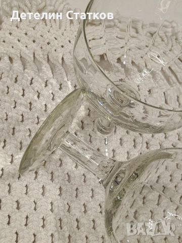 Стъклени ретро чаши