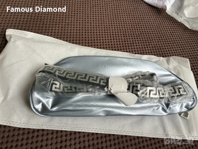 Чанта за кръст  Versace, снимка 2 - Чанти - 52352101